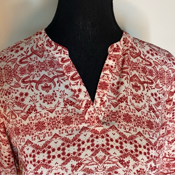 PINK ROSE Flowy 3/4 Length Sleeve V Neck Blouse Floral Red White Size Small - Picture 9 of 11